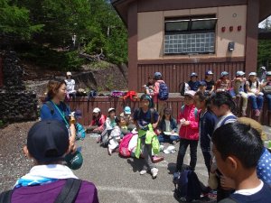 ガイドさん　あいさつ (2)